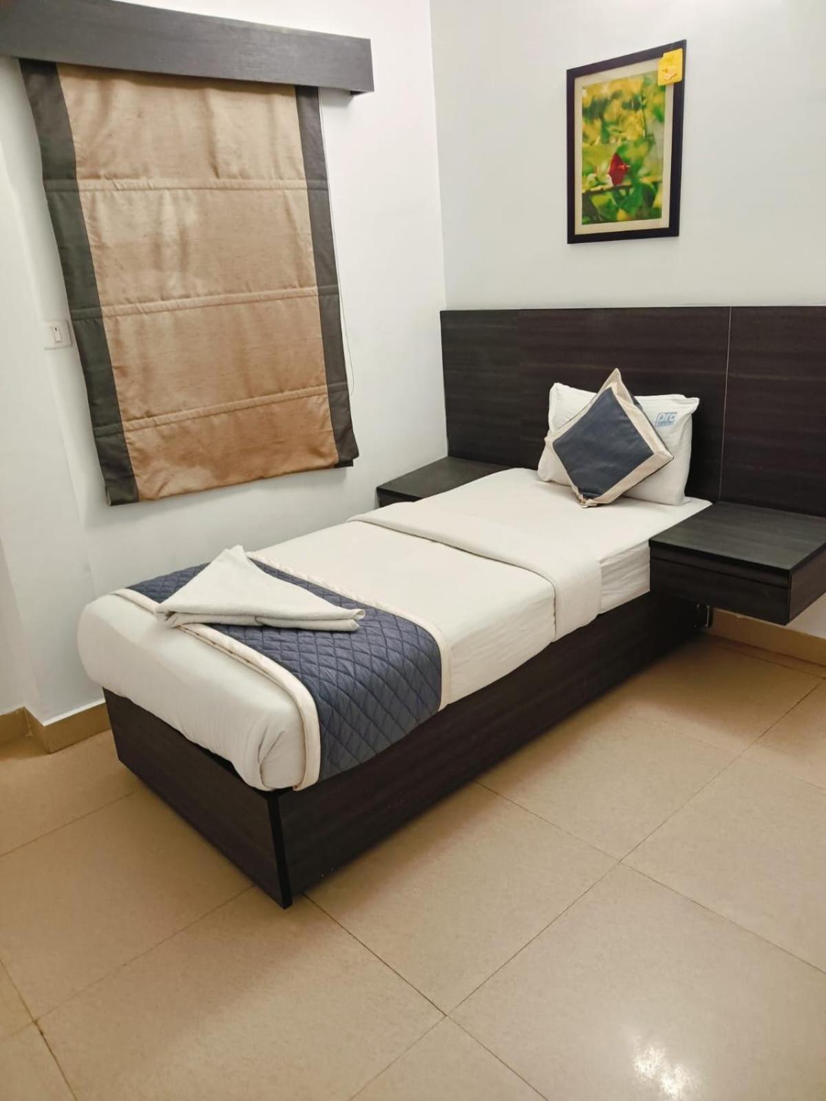 Stayeasy Tiruvanmiyur Chennai Exterior foto